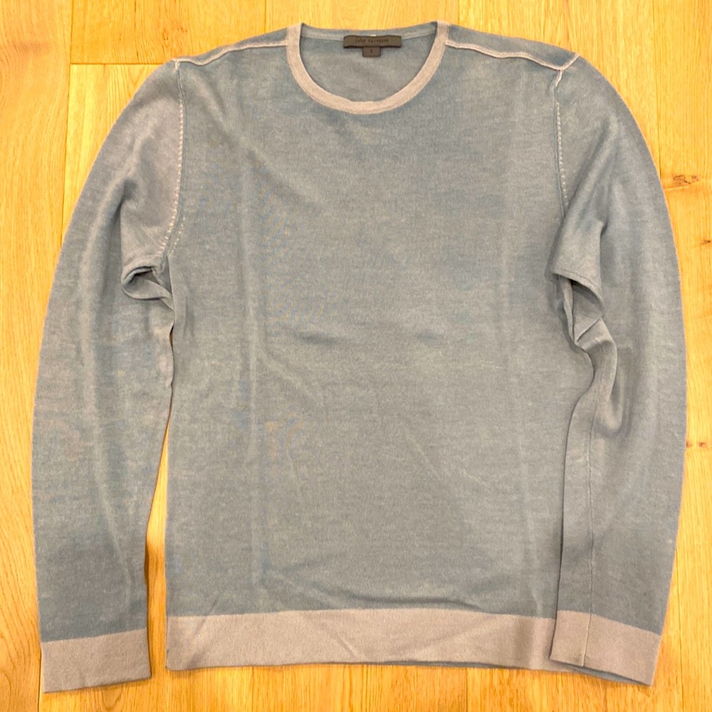Cashmere John Varvatos sweater. Size small. Tiny hole in back at the bottom.
